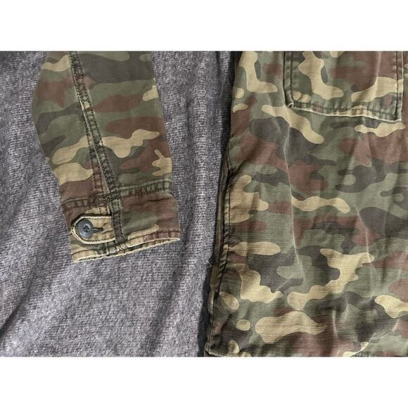 American Eagle Jacket Womens Size Small Green Heart Camo Military Boyfriend Y2K - Picture 7 of 11